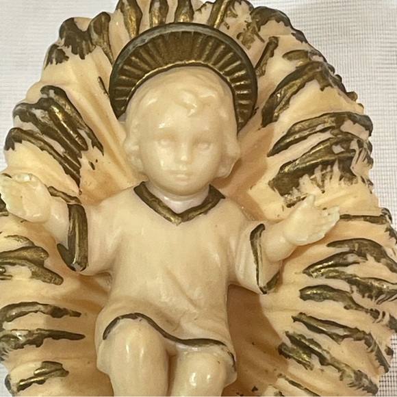 Vintage Art Plastics Nativity set Cream and Gold Holy Family Jesus Kings 9pcs - Picture 12 of 14